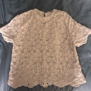 Abercrombie Crochet Style Floral Lace Tee